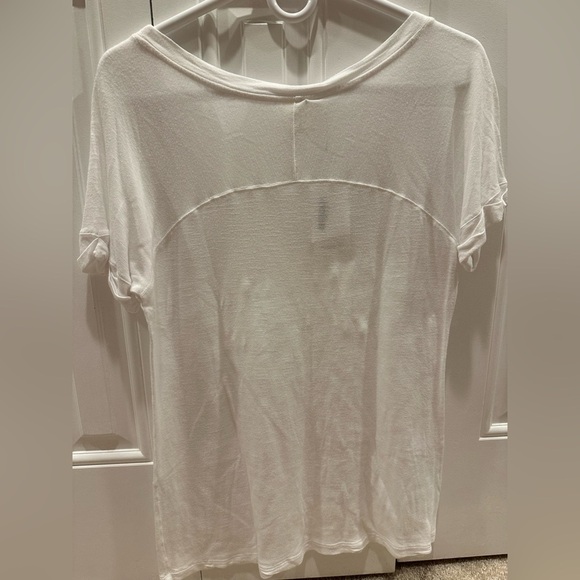 Varley White logo tee size small - Picture 3 of 3